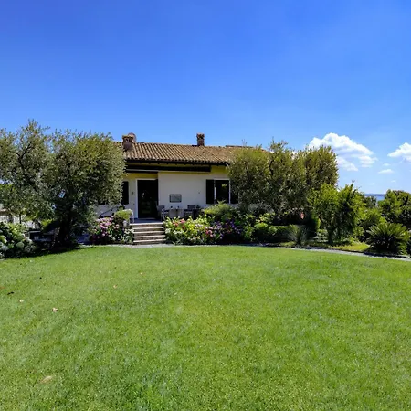 Casa Montecolo By Garda Villa